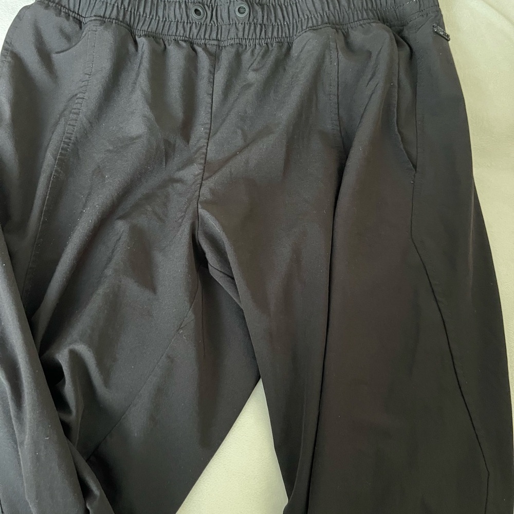 Andrew Marc Performance Lightweight Pull on Athletic Pants